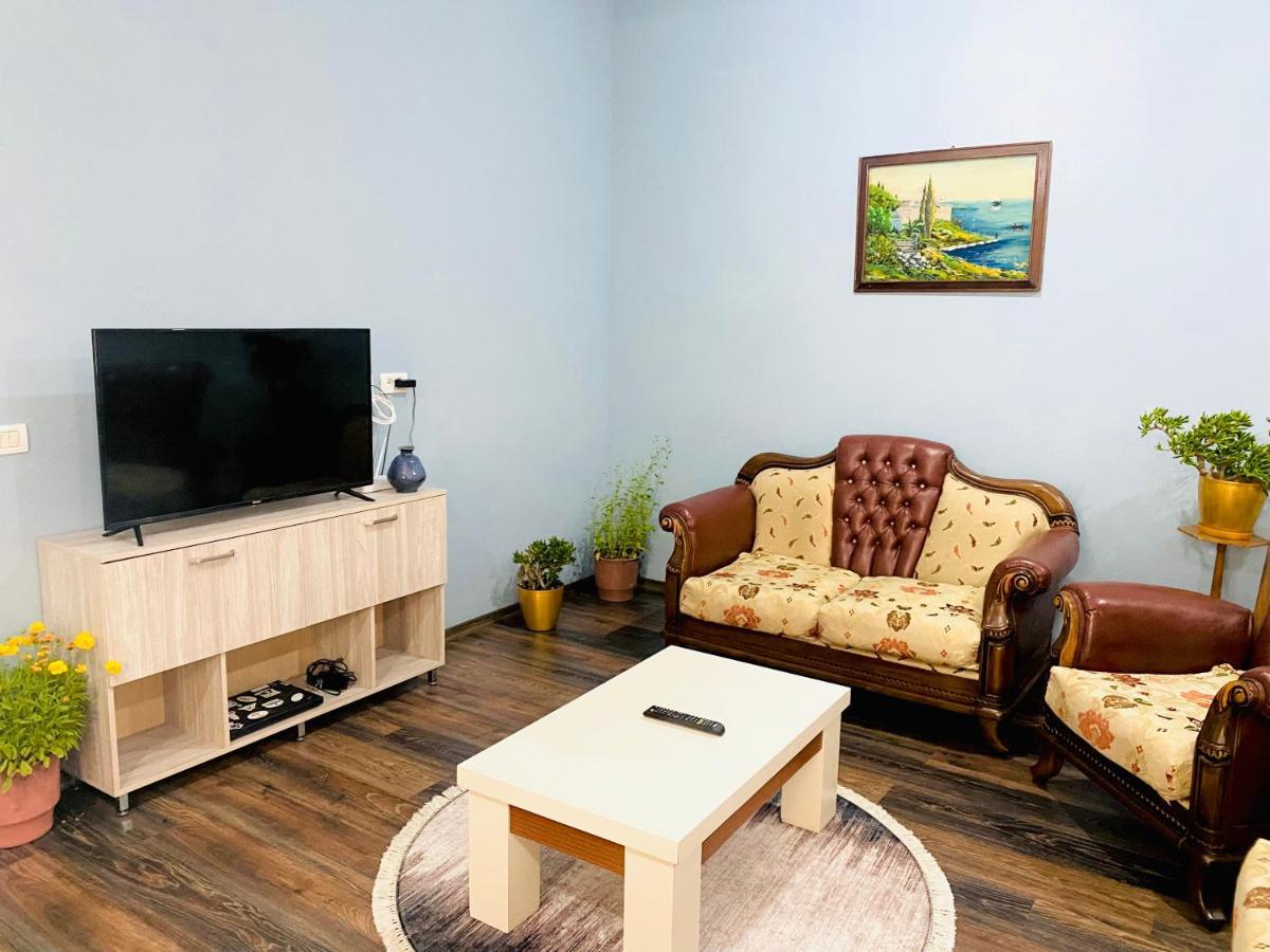 Kb Downtown Gjirokaster Apartment Екстериор снимка